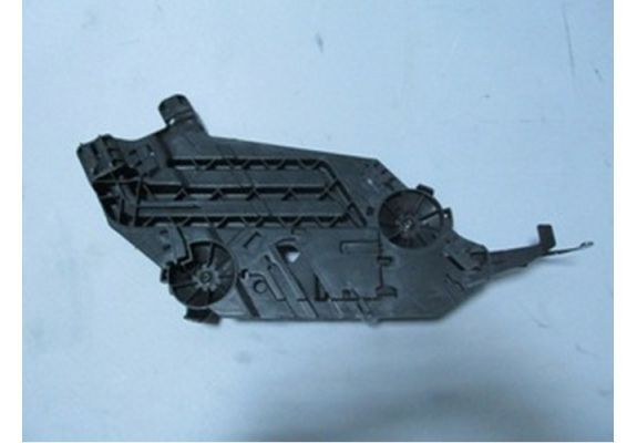 2010-2012 Skoda Octavia Far Alt Bağlantı Braketi Sol (Far Alt Taşıyıcısı-Yıkamasız) Plastik (Tw) (Adet) (Oem No:1Z0941463), image 1